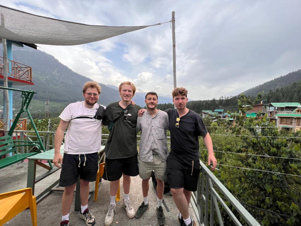 YOLO Backpackers - Manali OG Vandrarhem Exteriör bild