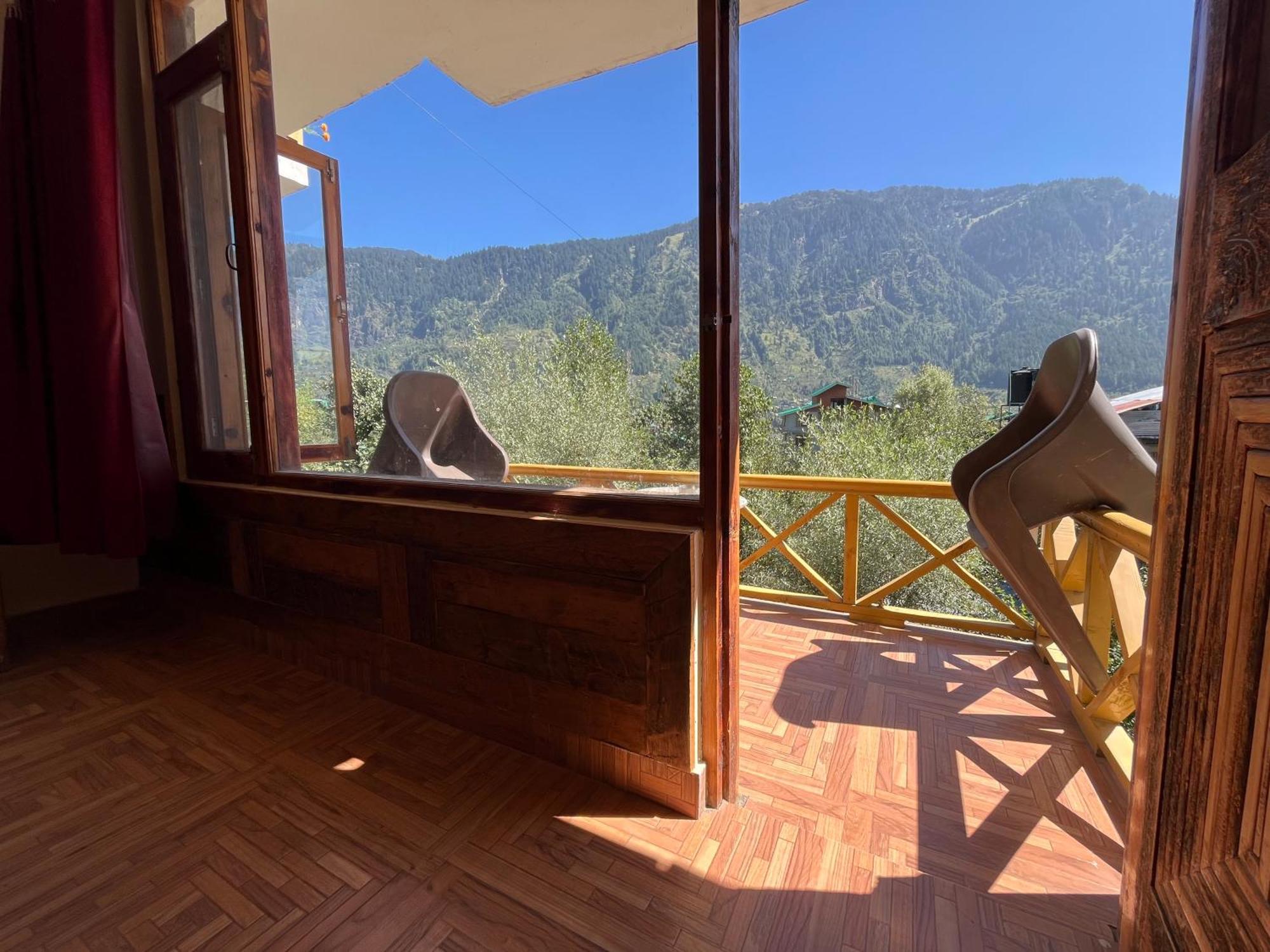 YOLO Backpackers - Manali OG Vandrarhem Exteriör bild